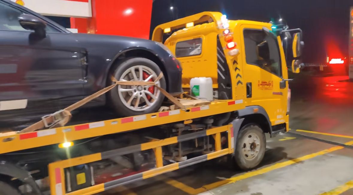 琼中行车途中遇到突发状况该如何呼叫道路救援？